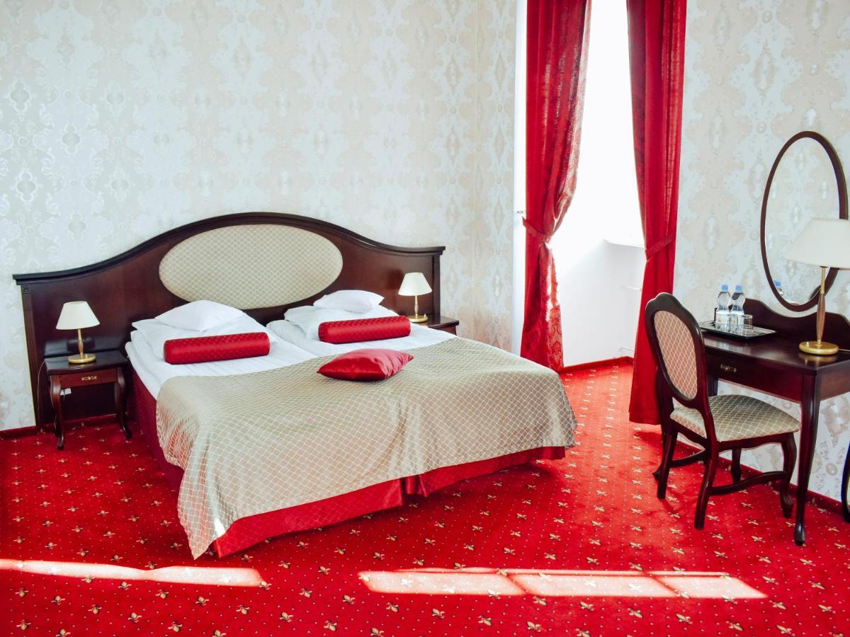 Hotel Zamek Krolewski W Rydzynie Rydzyna Extérieur photo