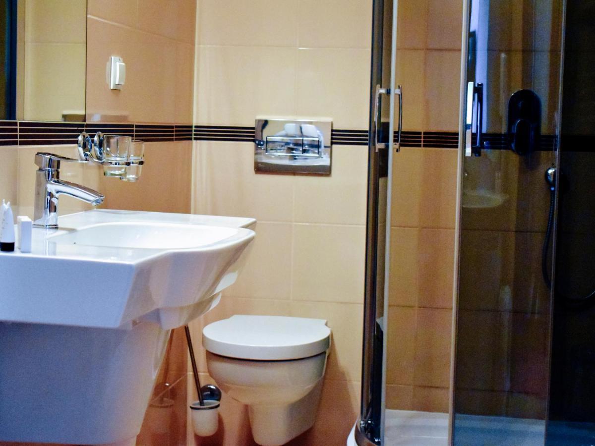 Hotel Zamek Krolewski W Rydzynie Rydzyna Extérieur photo