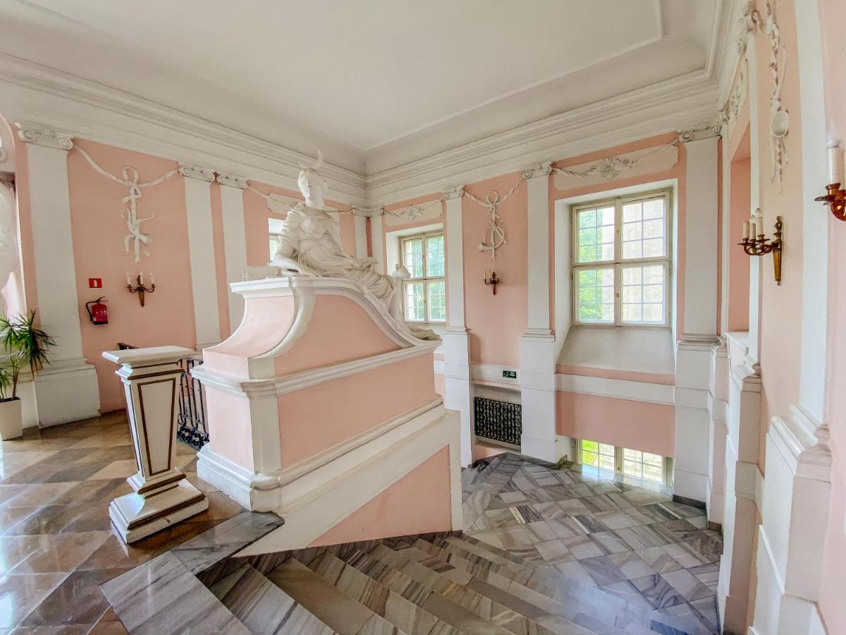 Hotel Zamek Krolewski W Rydzynie Rydzyna Extérieur photo