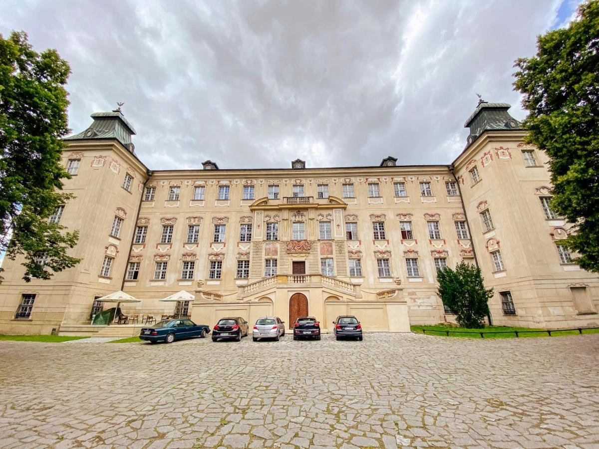 Hotel Zamek Krolewski W Rydzynie Rydzyna Extérieur photo