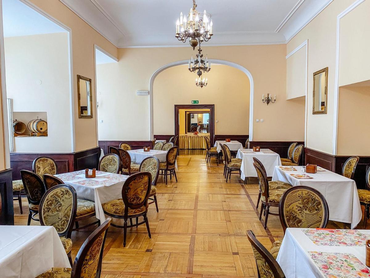 Hotel Zamek Krolewski W Rydzynie Rydzyna Extérieur photo